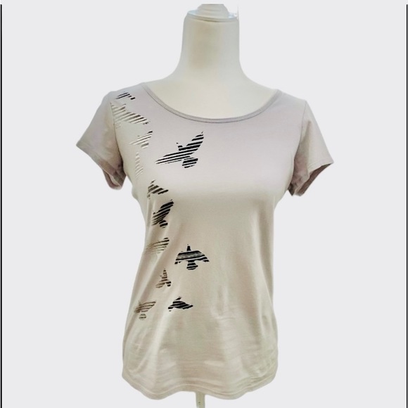 GAP Tops - Gap tee shirt. Womens M